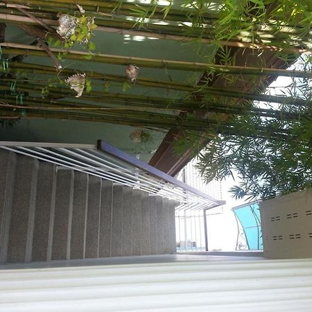 Yiasu Bed And Breakfast Pattaya Bagian luar foto