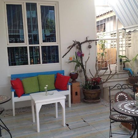 Yiasu Bed And Breakfast Pattaya Bagian luar foto
