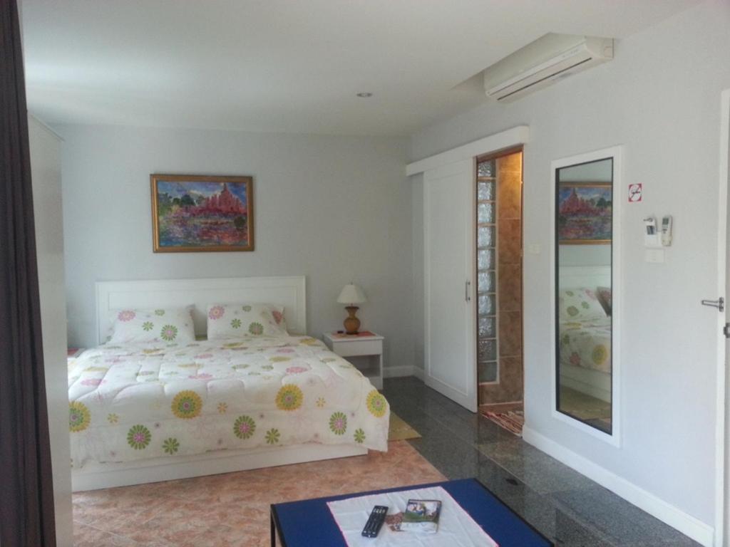 Yiasu Bed And Breakfast Pattaya Ruang foto