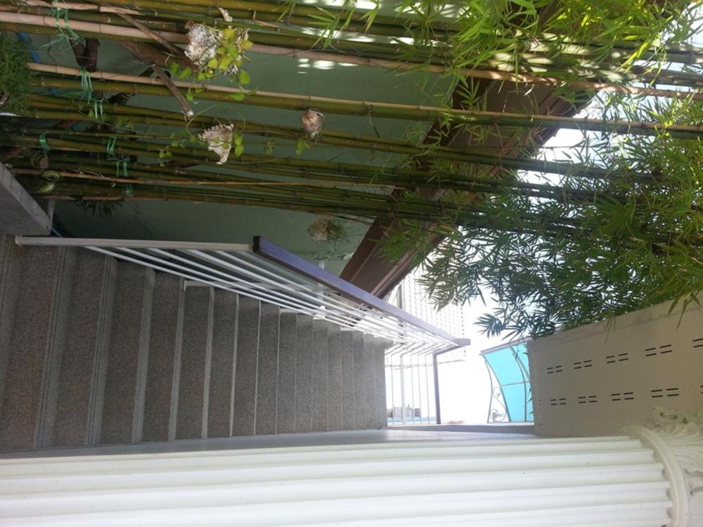 Yiasu Bed And Breakfast Pattaya Bagian luar foto