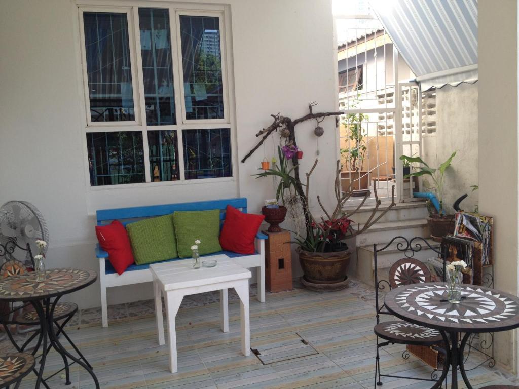 Yiasu Bed And Breakfast Pattaya Bagian luar foto