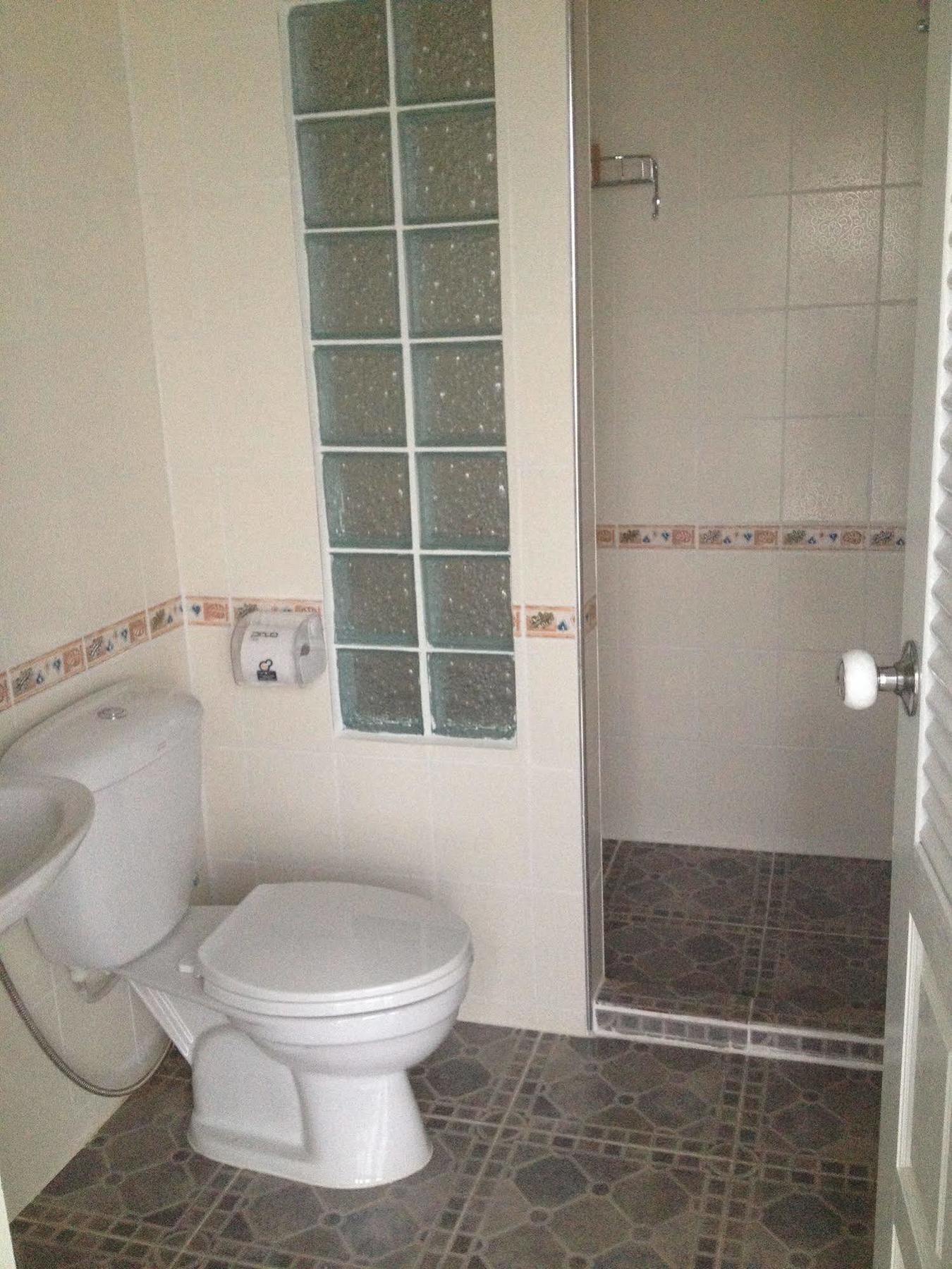 Yiasu Bed And Breakfast Pattaya Bagian luar foto